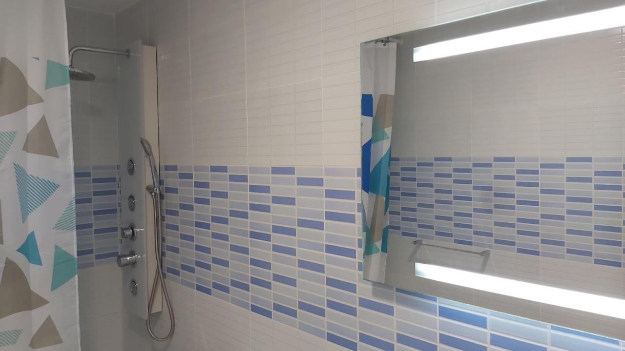 Del Parque Flats Meseta Swimmingpool Apartman Torremolinos Kültér fotó