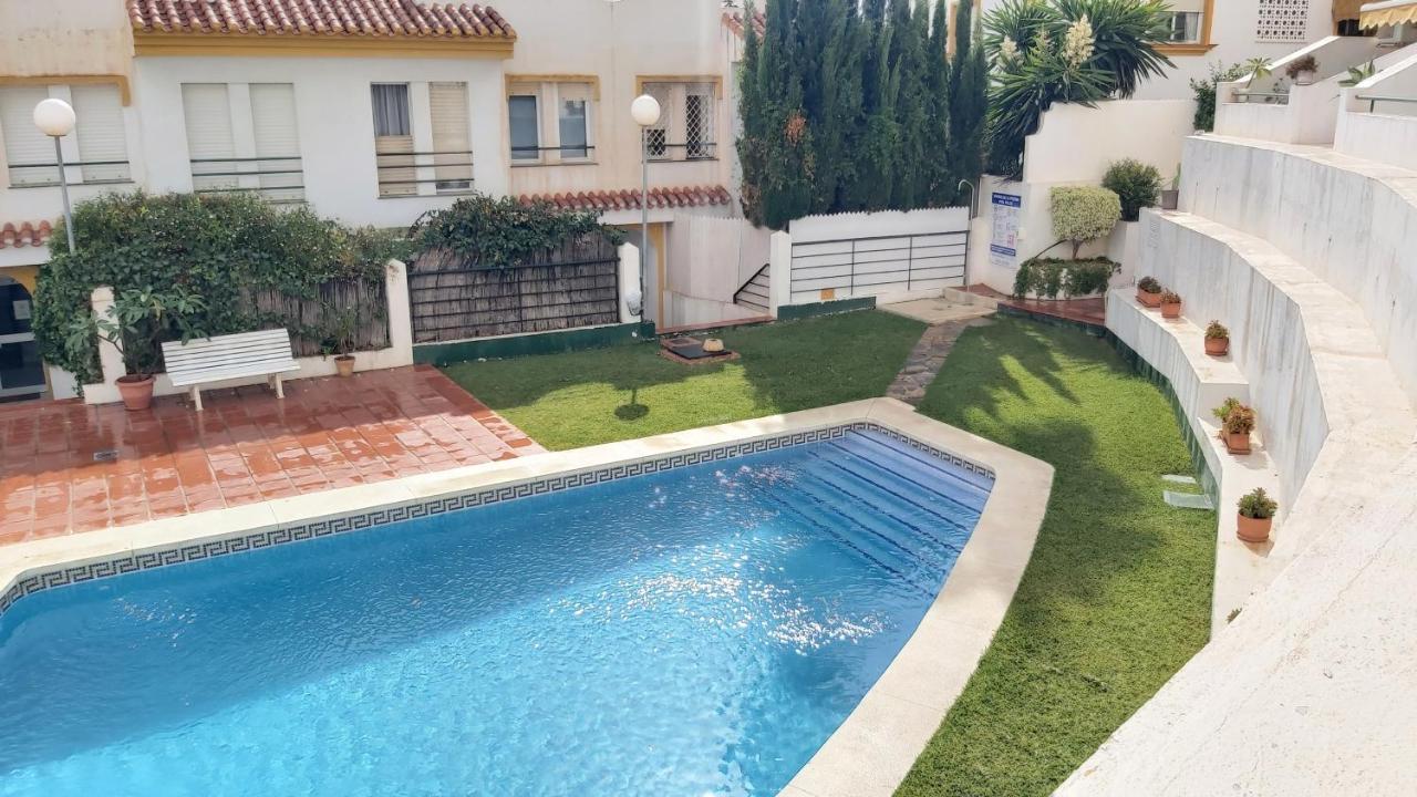 Del Parque Flats Meseta Swimmingpool Apartman Torremolinos Kültér fotó