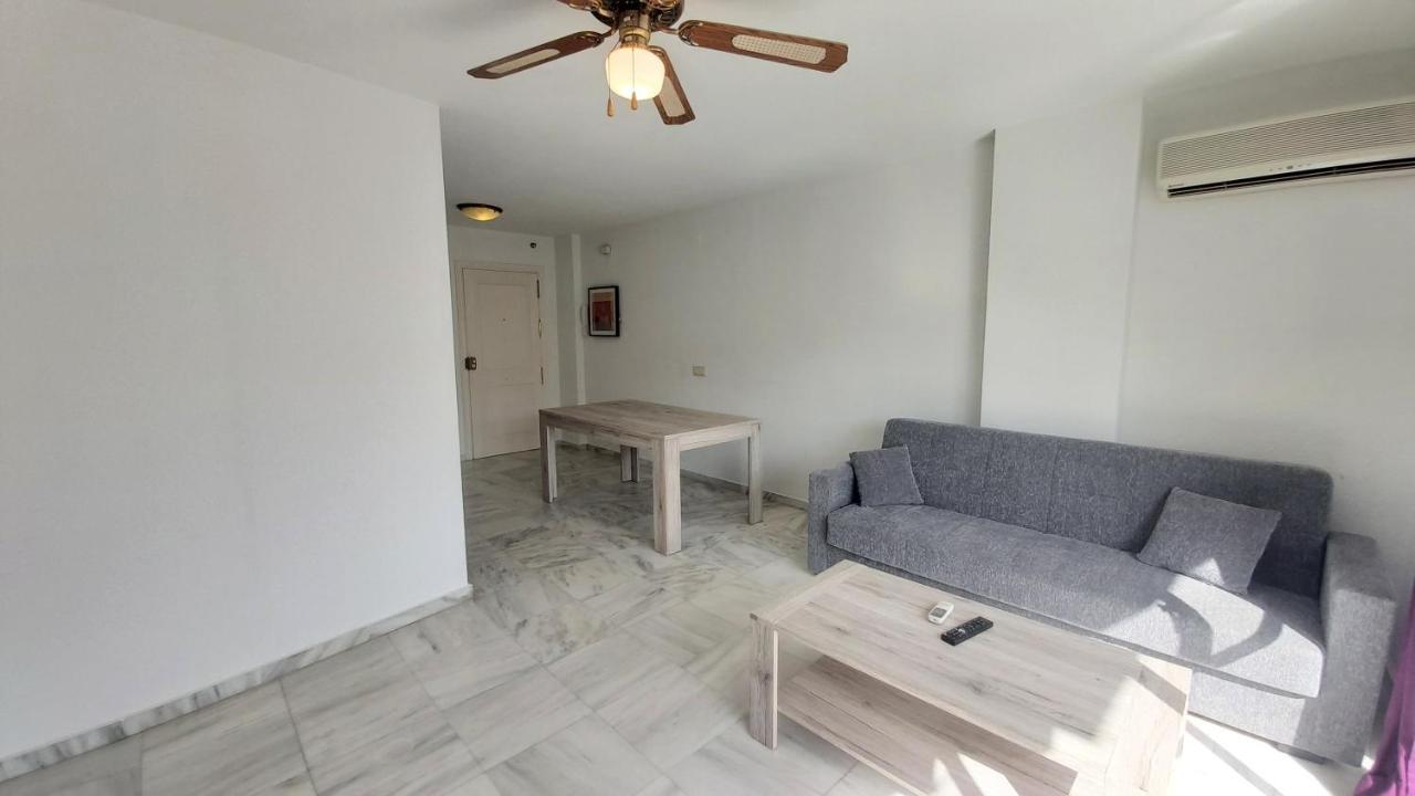 Del Parque Flats Meseta Swimmingpool Apartman Torremolinos Kültér fotó