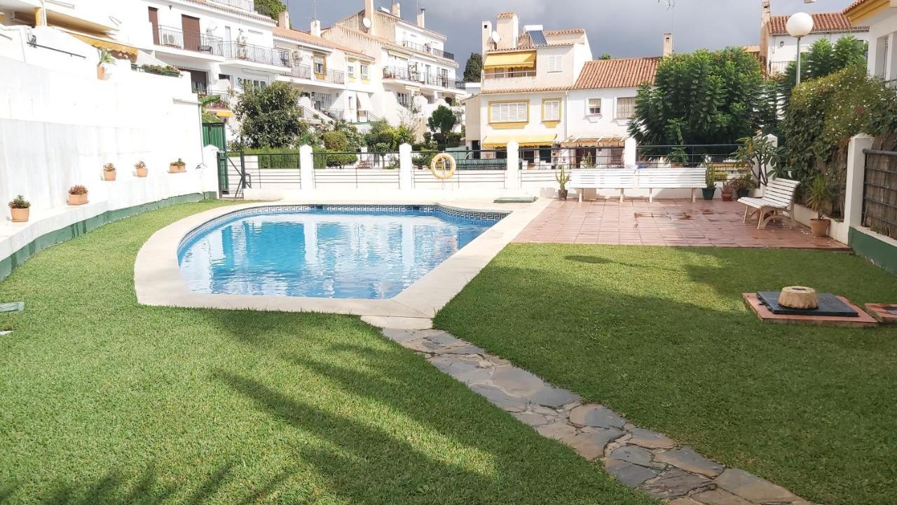 Del Parque Flats Meseta Swimmingpool Apartman Torremolinos Kültér fotó